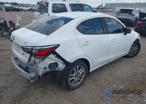 2018 Toyota Yaris Ia из США, поврежденный, VIN 3MYDLBYV4JY324422